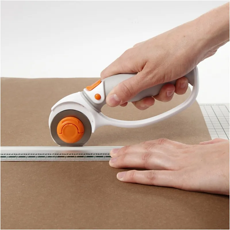 Fiskars Rollmesser, für Rechts- und Linkshänder , 1 Stk