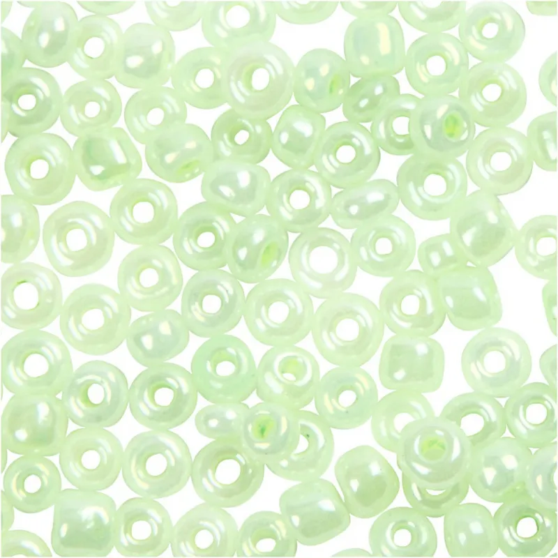 Rocailles-Perlen, D 3 mm, Größe 8/0, Lochgröße 0,6-1,0 mm, Hellgrün, 25 g/ 1 Pck