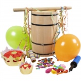 Holzfass, gefüllt mit Karnevals-Artikeln, Buche, H 45 cm, 1 Set